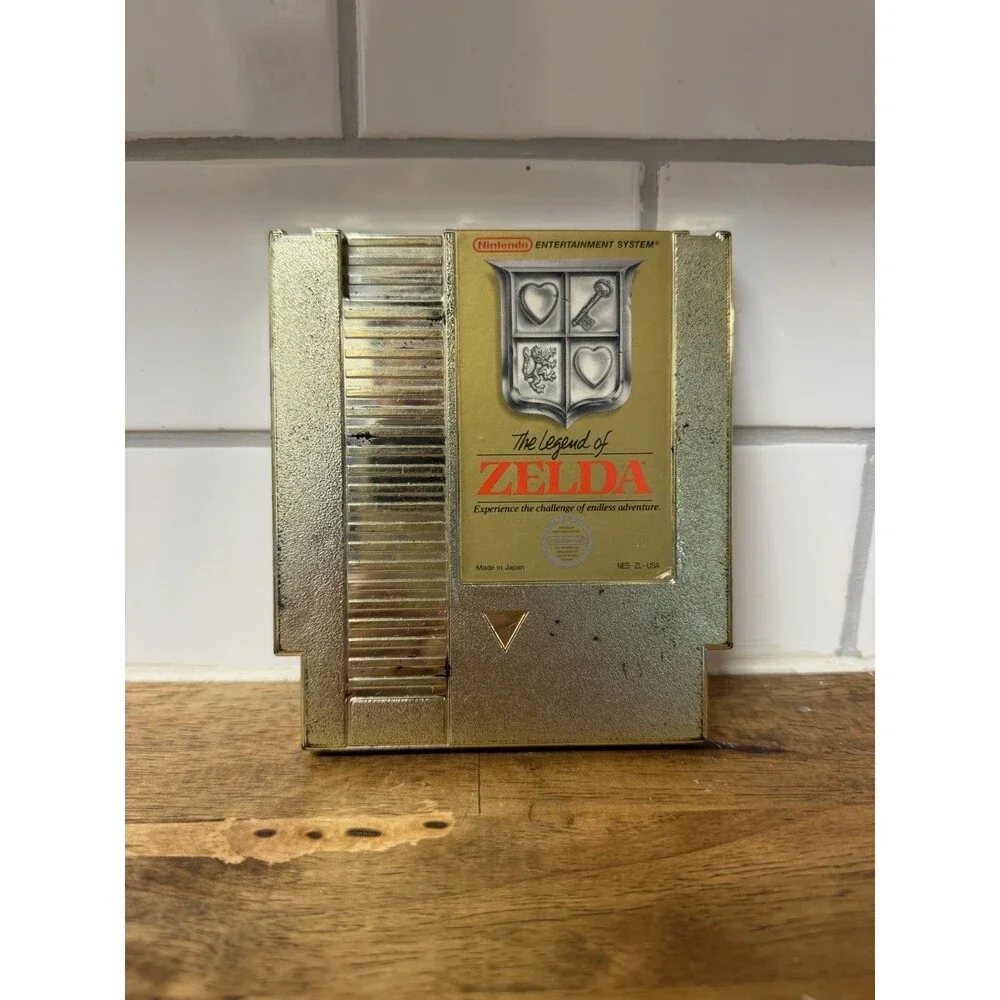 The Legend of Zelda Original Nintendo NES Gold Game Cartridge 1987